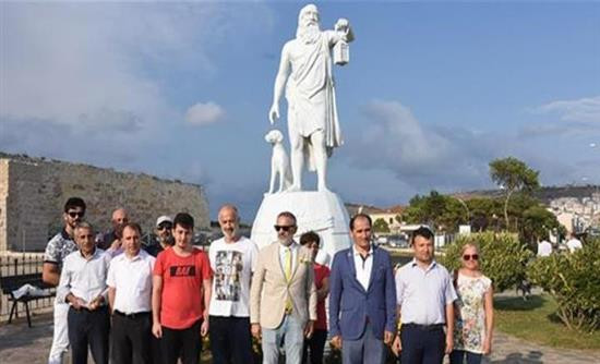 Τρέμουν τους Ελληνες οι Τούρκοι: «Nα απομακρυνθεί το άγαλμα του Διογένη από την Σινώπη – Διαχέει την ελληνική φιλοσοφία»